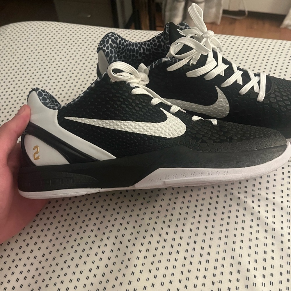 Kobe 6 “Mambacita” Size 11